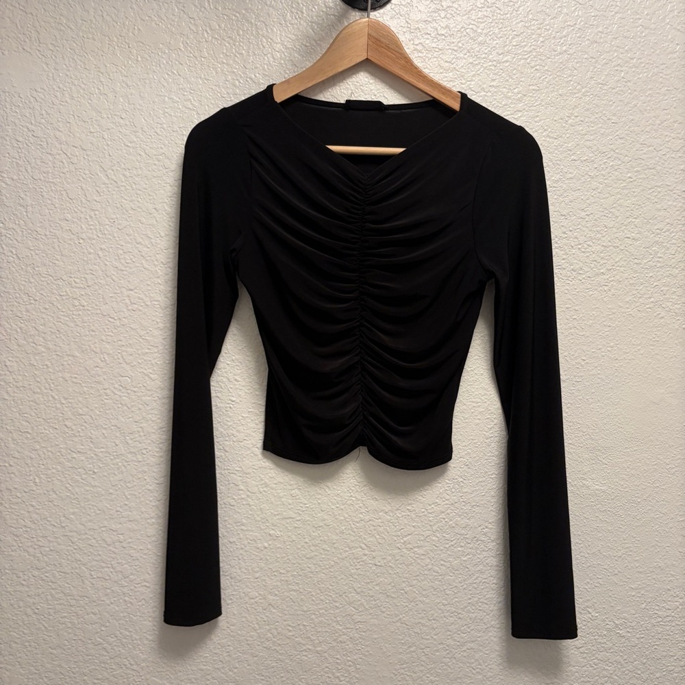 21 Saints fitted cropped long sleeve top women’s size medium black scrunching